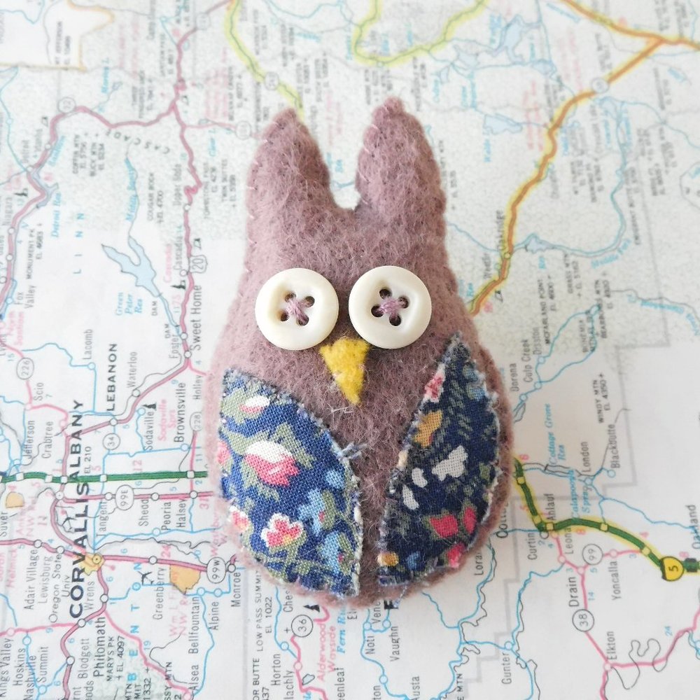 fun handmade OWL felt brooch